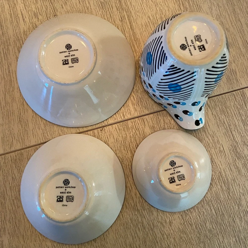 West Elm X Potters workshop set of 3 stacking bowls and gravy sauce bowl